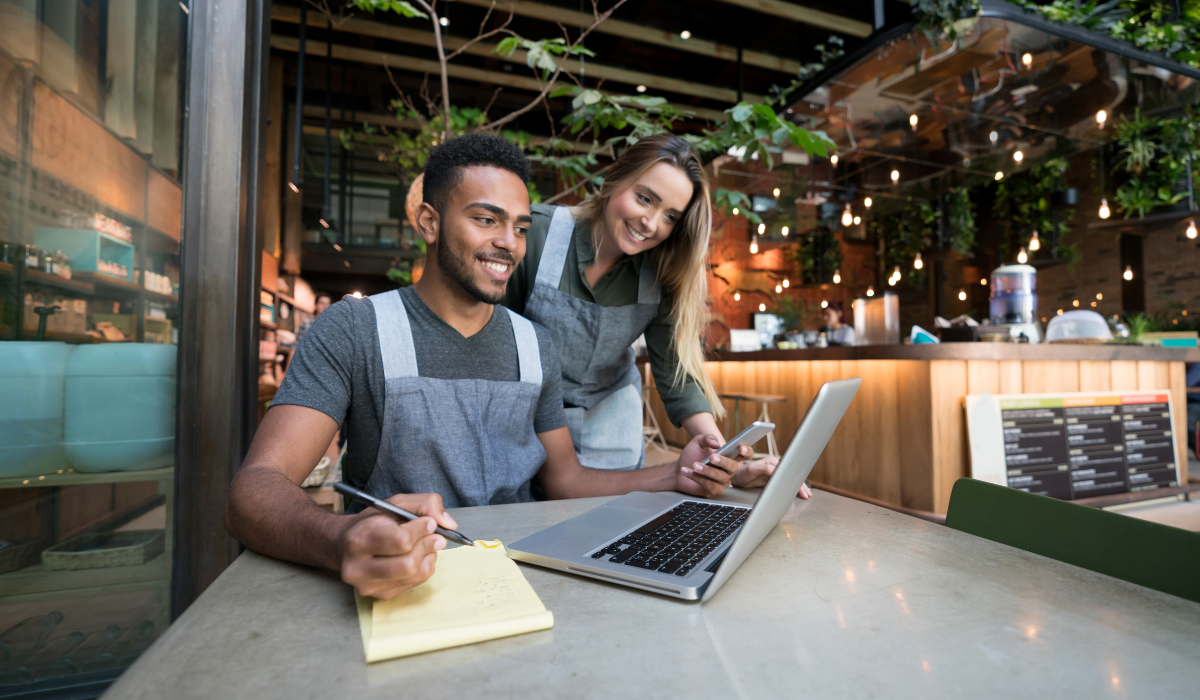 Restaurant Brokers Attend Share Our Strength Evening